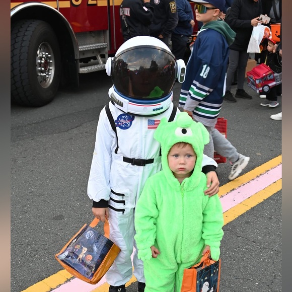 Saturday  Next live Aunt Becky and Ann are Live! 😻 🐶 - Picture 5 of 7